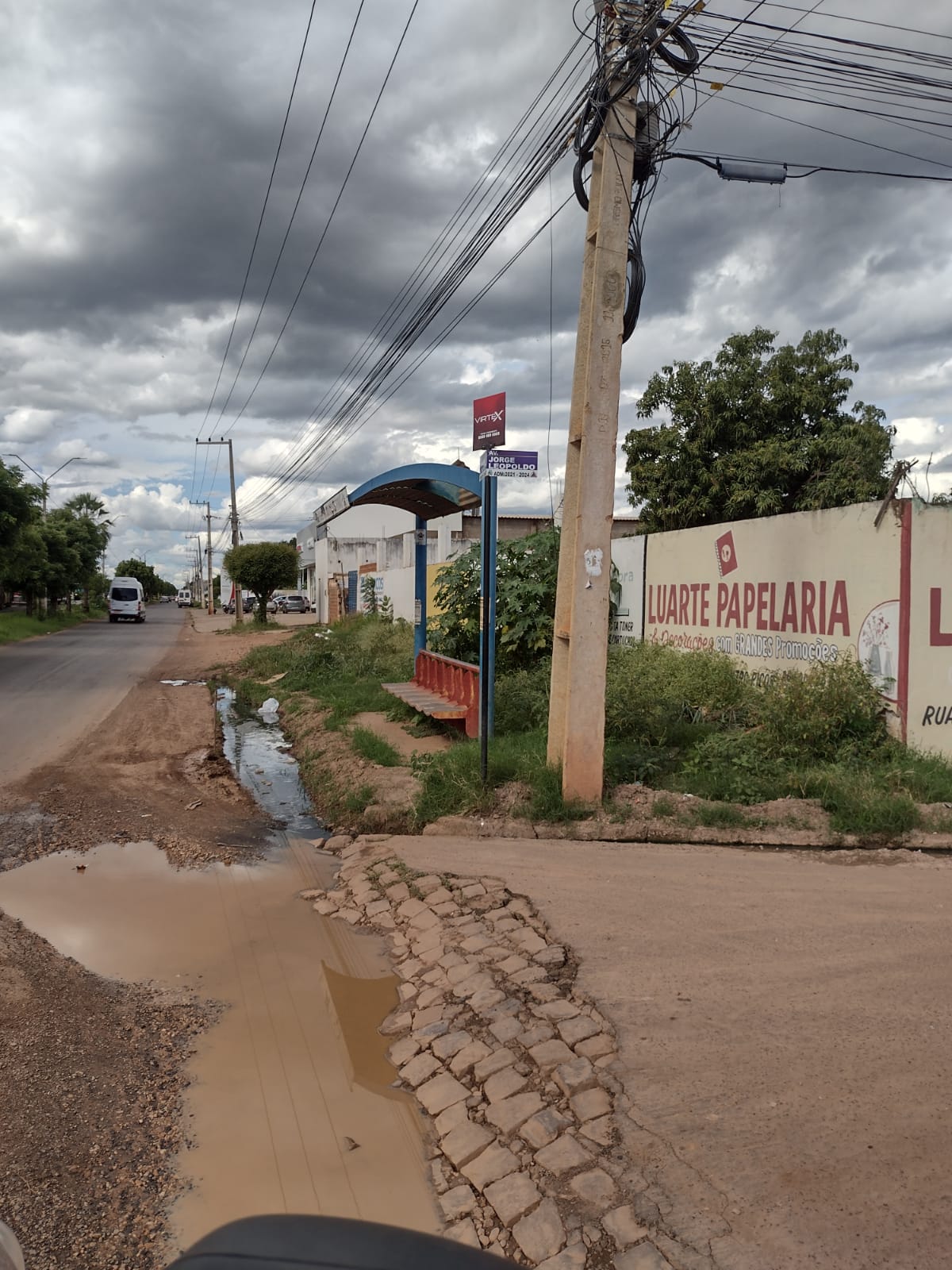 15 Em frente à PIVEL Centro Ufpi