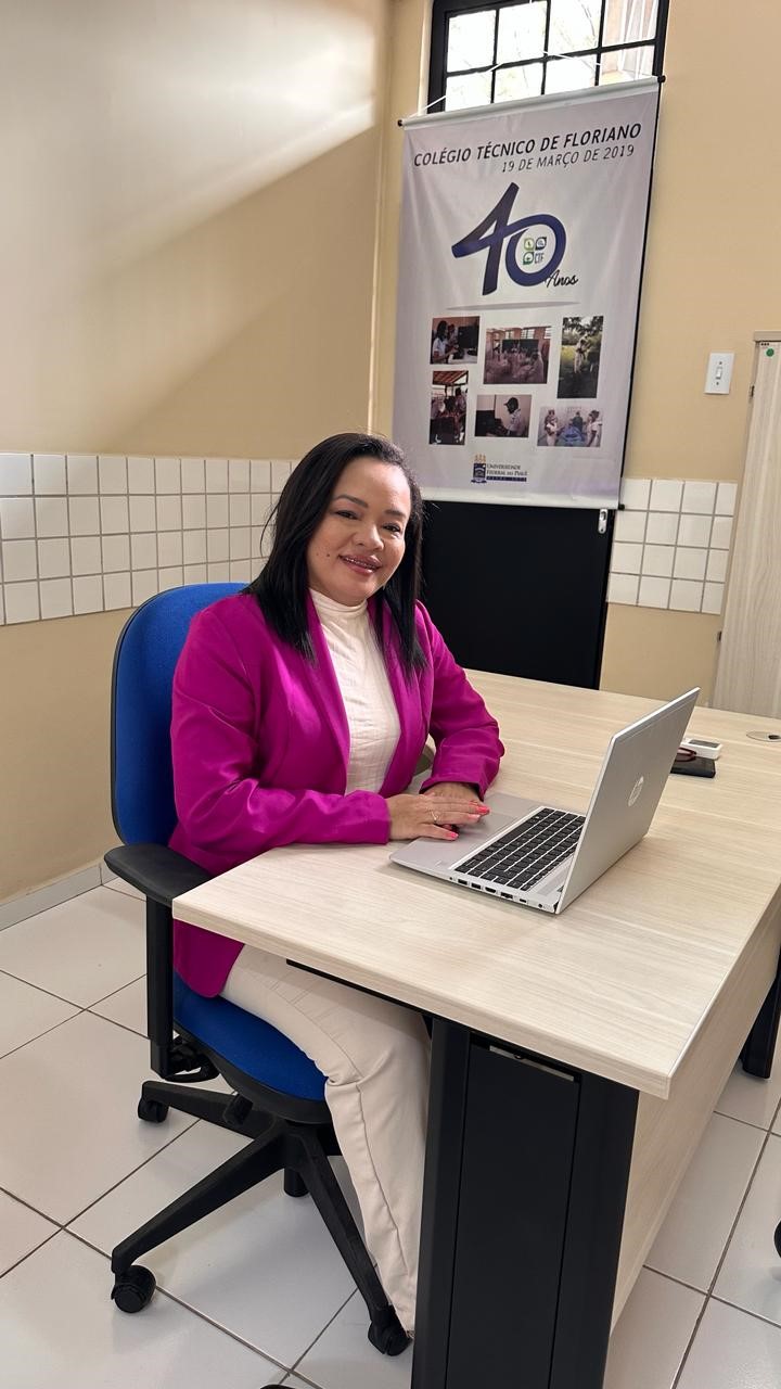 Profa. Dra. Francimeiry Santos Carvalho