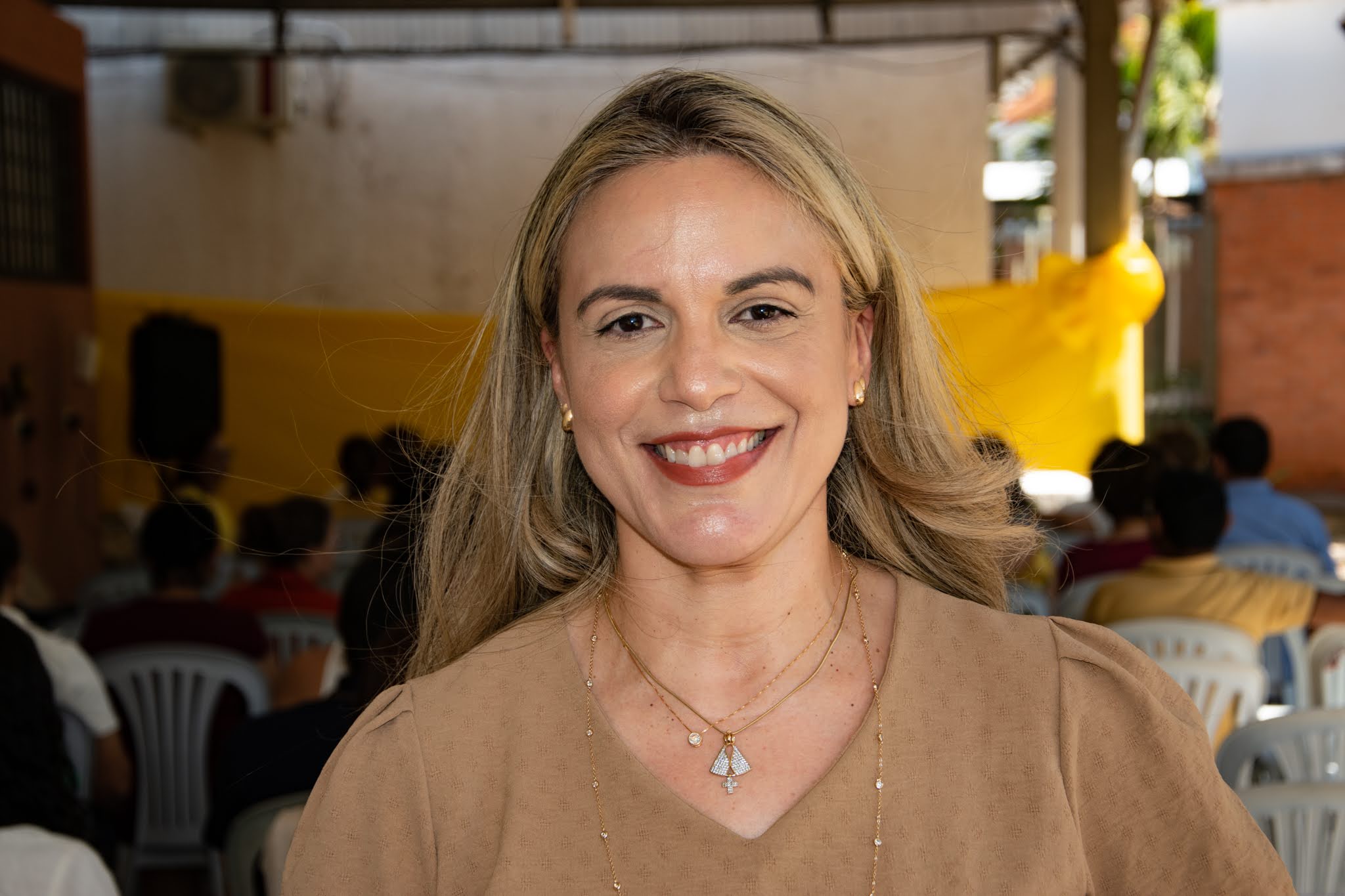 Pró-Reitora  de Administração, Larissa Mendes