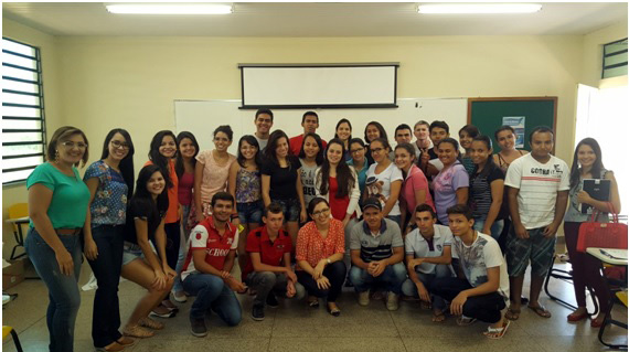 estudantes nae