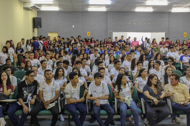 feira profissoes 620190830154144